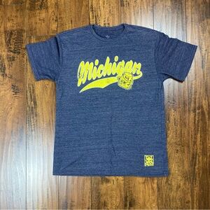 UNIVERSITY OF MICHIGAN Adidas Shirt Wolverines College Vault Size MEDIUM Blue